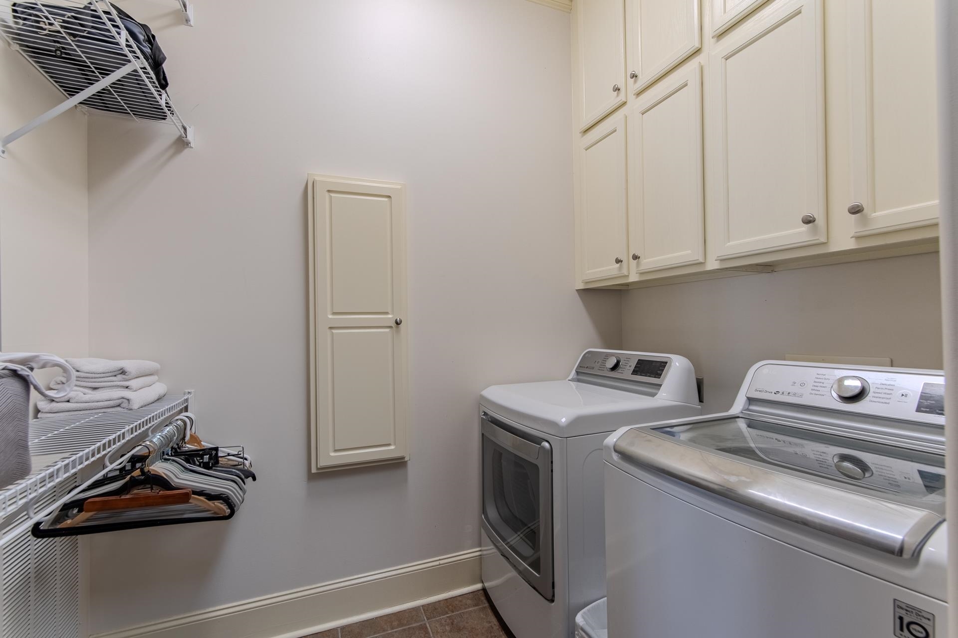 116 Sunset Drive Clifton, TN 38425 - Photo 34 of 40 a utility room with dryer and washer