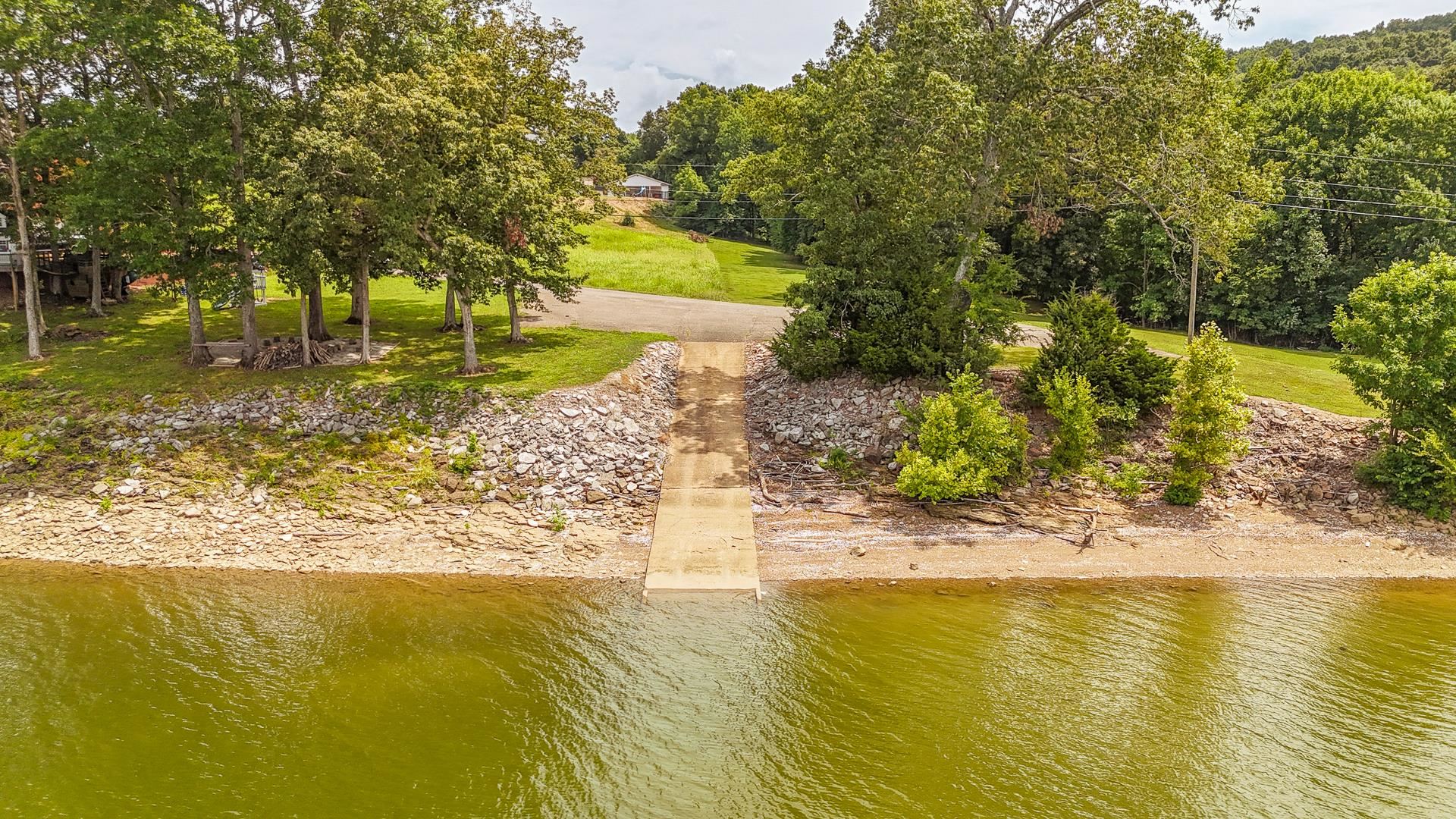 116 Sunset Drive Clifton, TN 38425 - Photo 39 of 40 a view of ocean view