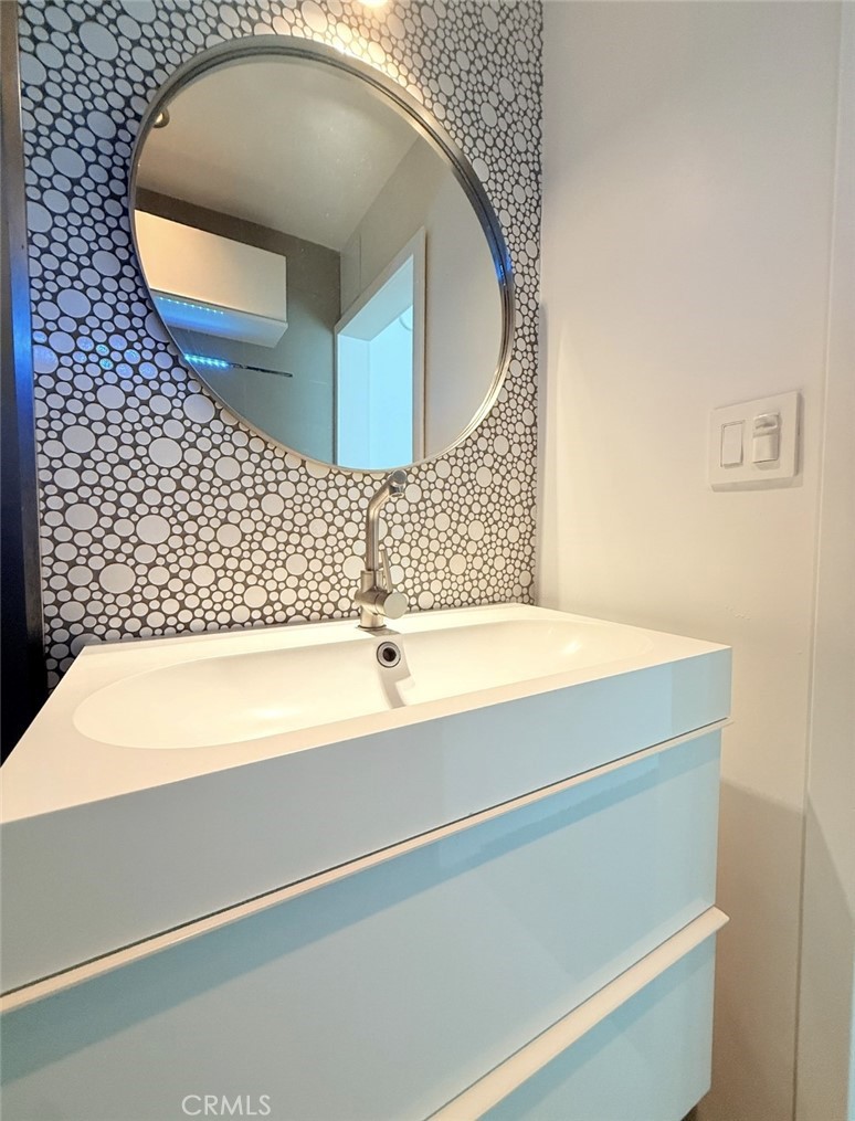 1801 Roscomare Road Los Angeles, CA 90077 - Photo 28 of 38