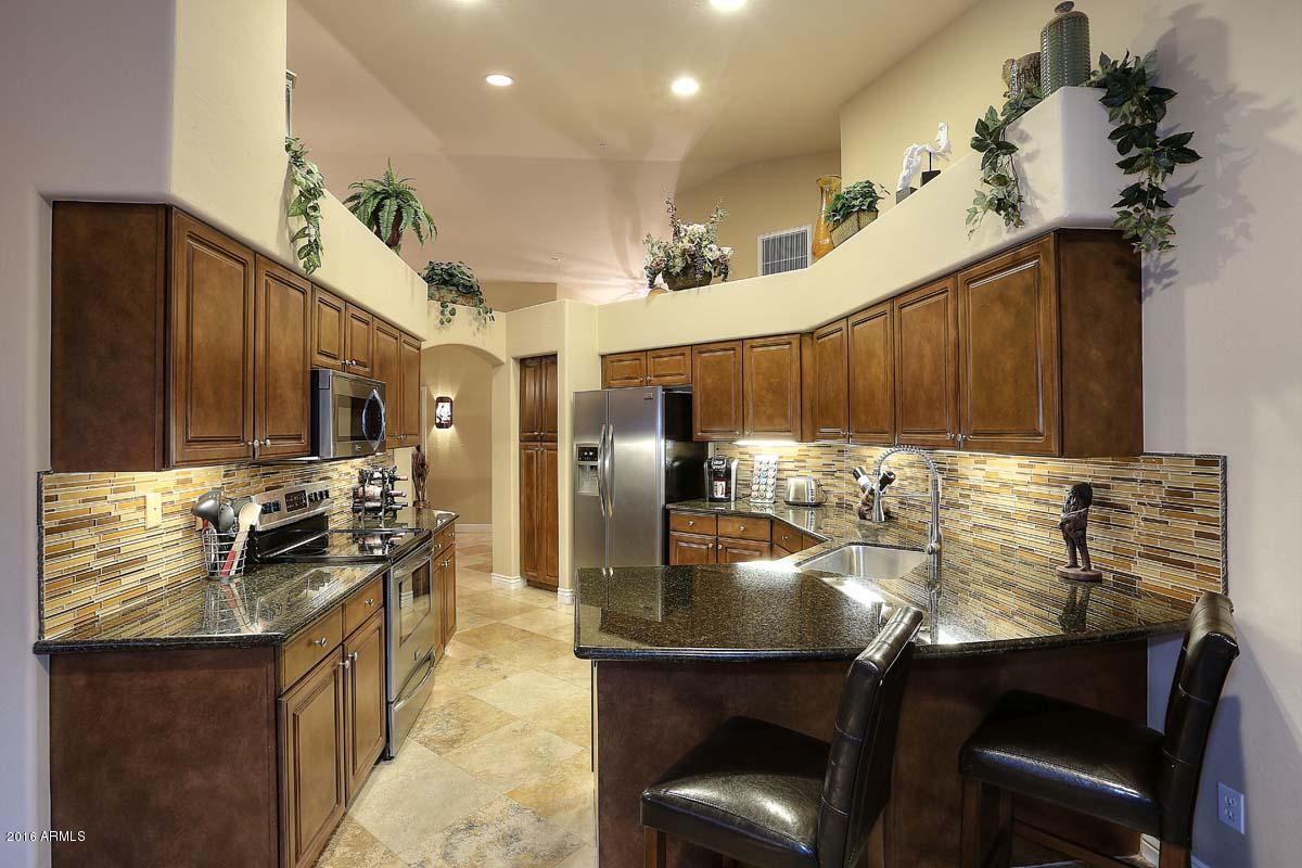 9642 East Pine Valley Road Scottsdale, AZ 85260 - Photo 11 of 75 Night-Kitchen