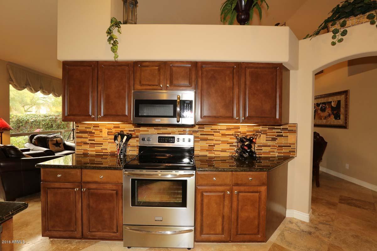 9642 East Pine Valley Road Scottsdale, AZ 85260 - Photo 48 of 75 Kitchen-Range