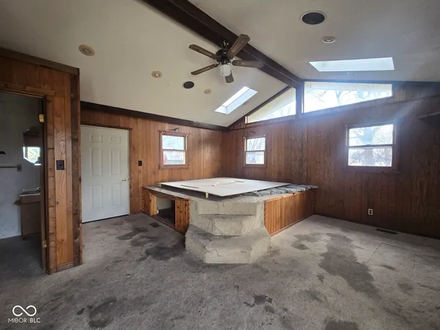 $85,000 | 2915 East Phylbeck Avenue, Terre Haute, IN 47805