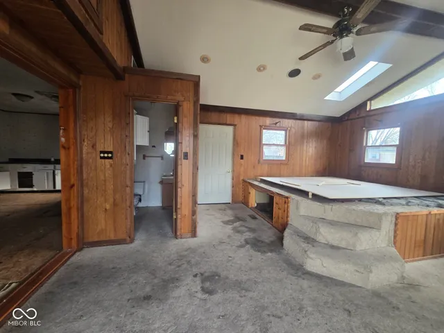 $85,000 | 2915 East Phylbeck Avenue, Terre Haute, IN 47805