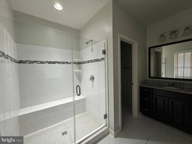 $3,800 | 22555 Windsor Locks Square, Ashburn, VA 20148