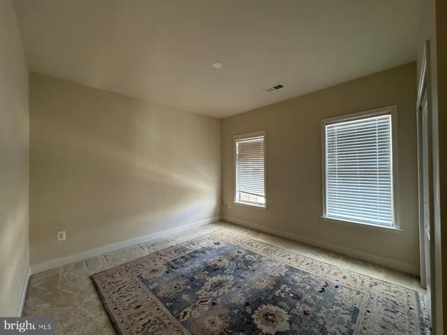 $3,800 | 22555 Windsor Locks Square, Ashburn, VA 20148