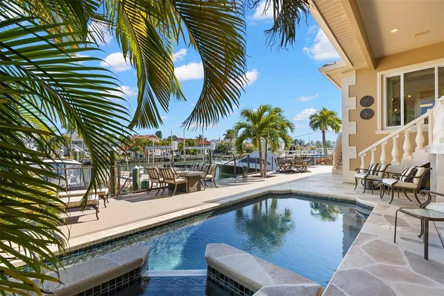 $1,975,000 | 967 Landmark Circle, Tierra Verde, FL 33715