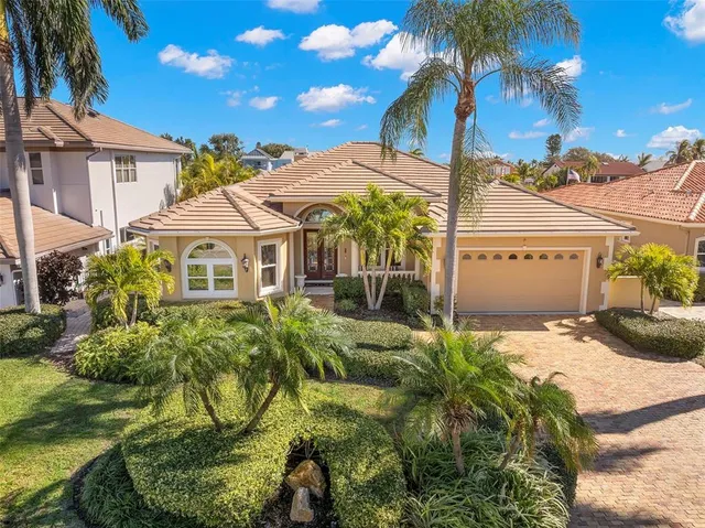 $1,975,000 | 967 Landmark Circle, Tierra Verde, FL 33715