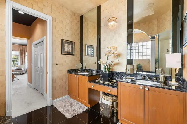 $1,975,000 | 967 Landmark Circle, Tierra Verde, FL 33715