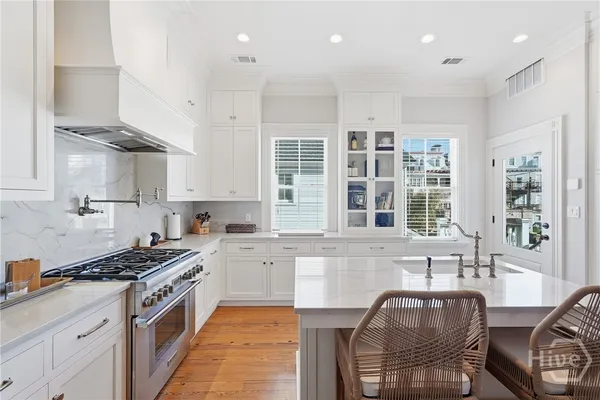 $2,750,000 | 114 West Liberty Street, Savannah, GA 31401