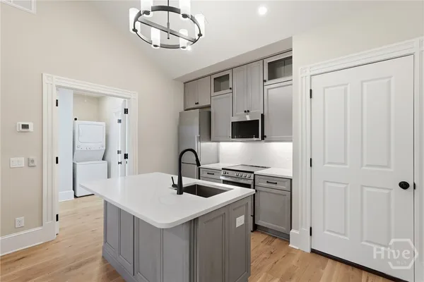 $2,750,000 | 114 West Liberty Street, Savannah, GA 31401