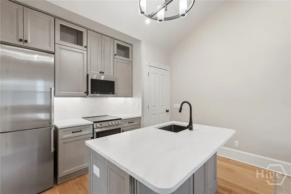 $2,750,000 | 114 West Liberty Street, Savannah, GA 31401
