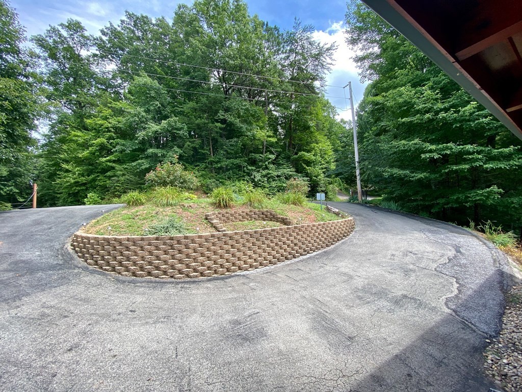 2153 Red Bud Road Sevierville, TN 37876 - Photo 6 of 36 Gallery Image 6