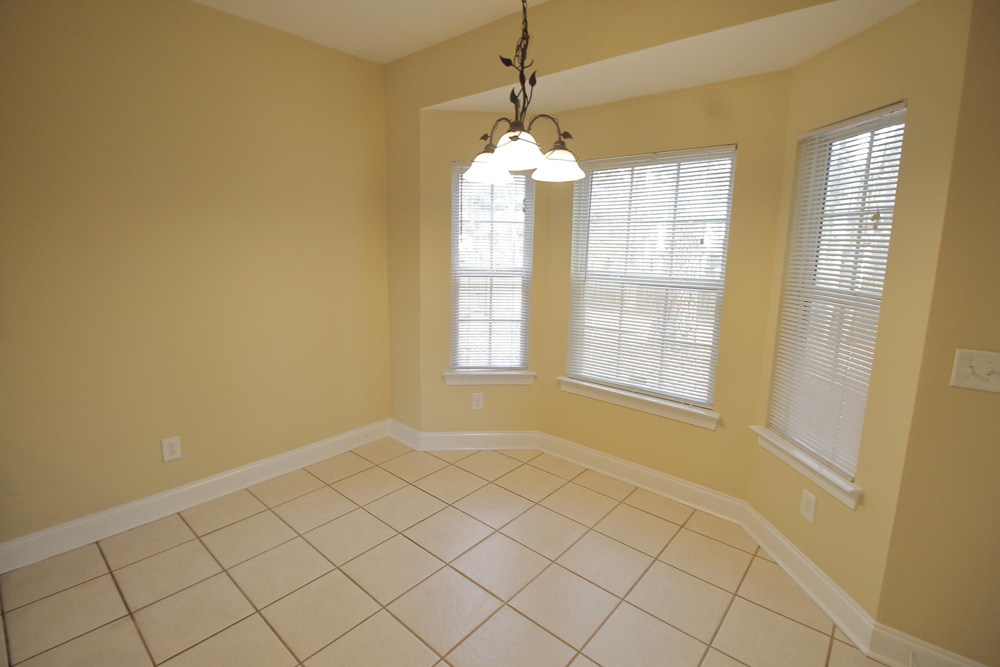 102 Long Cove Bend Summerville, SC 29483 - Photo 5 of 15 IMG_1946