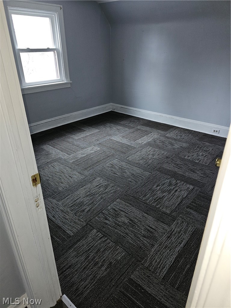 832 Hoover Road Cleveland, OH 44119 - Photo 5 of 10 3rd floor bedroom