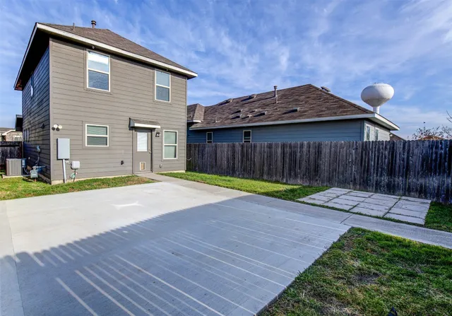 $1,575 | 4527 Graceful Lane, Austin, TX 78725