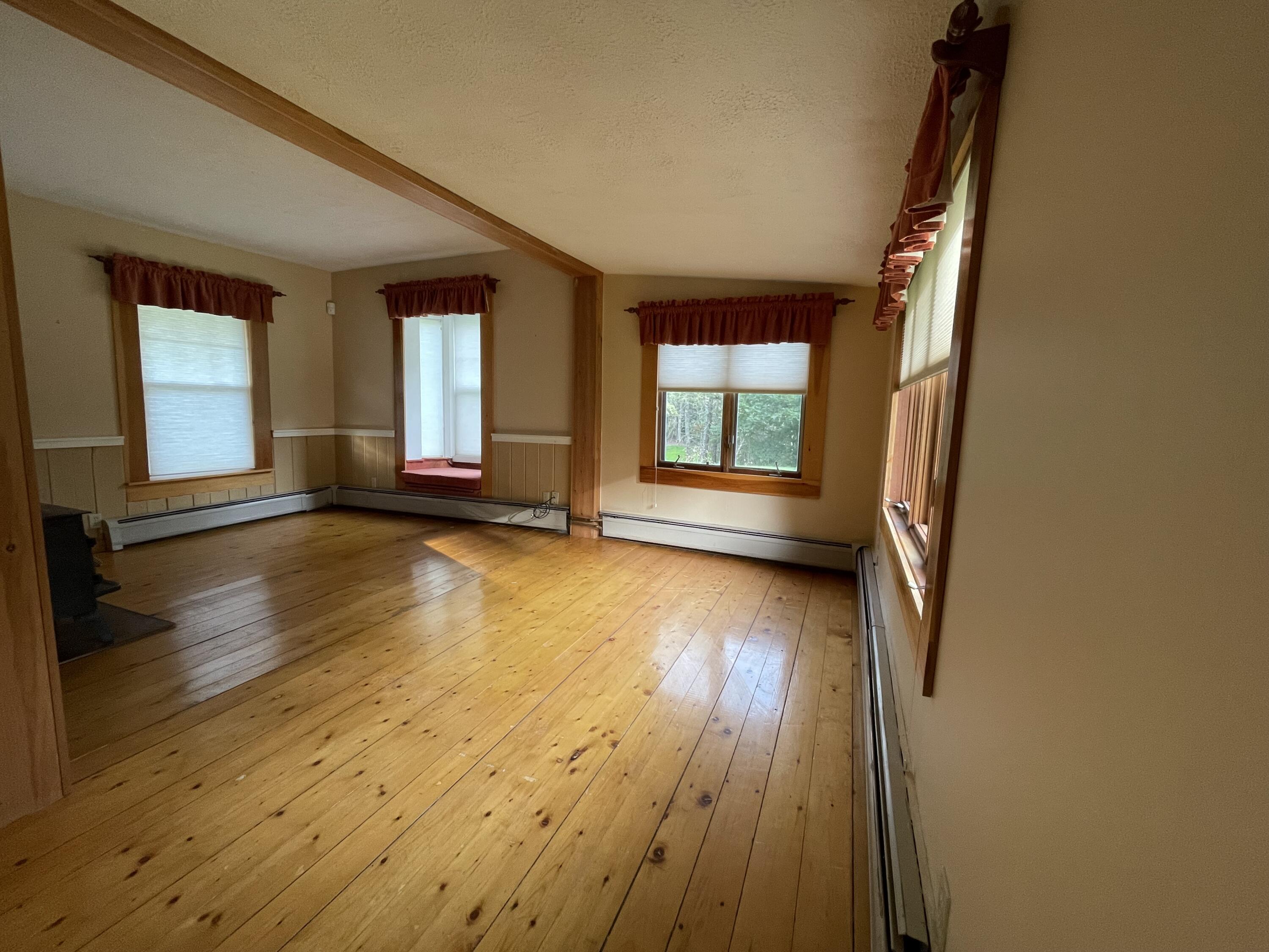 84 North Main Street Milbridge, ME 04658 - Photo 14 of 21 IMG-1561