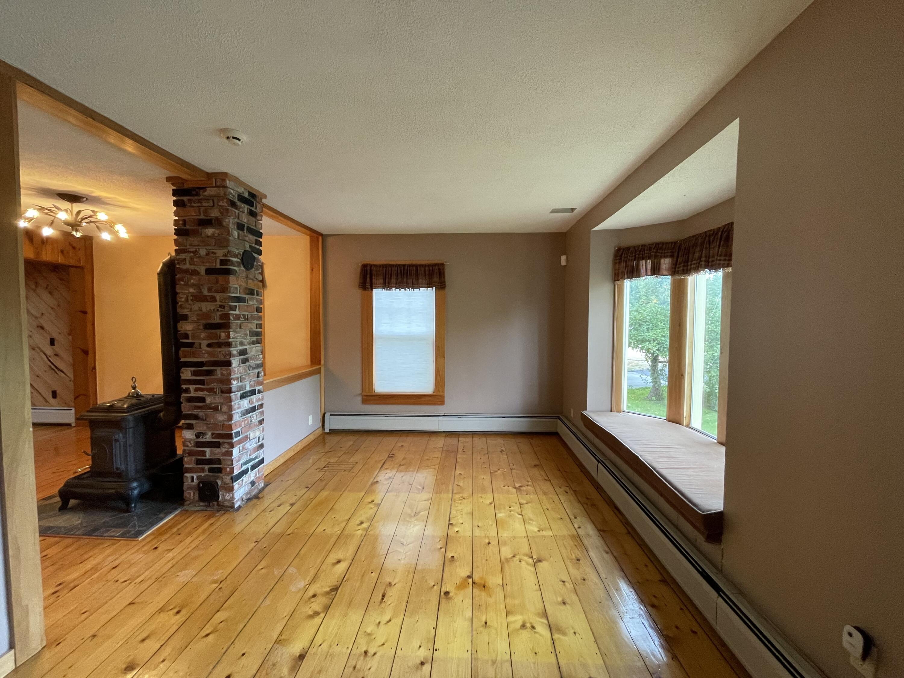 84 North Main Street Milbridge, ME 04658 - Photo 6 of 21 IMG-1555