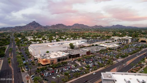 $895,000 | 8 Biltmore Estate, Unit 114, Phoenix, AZ 85016