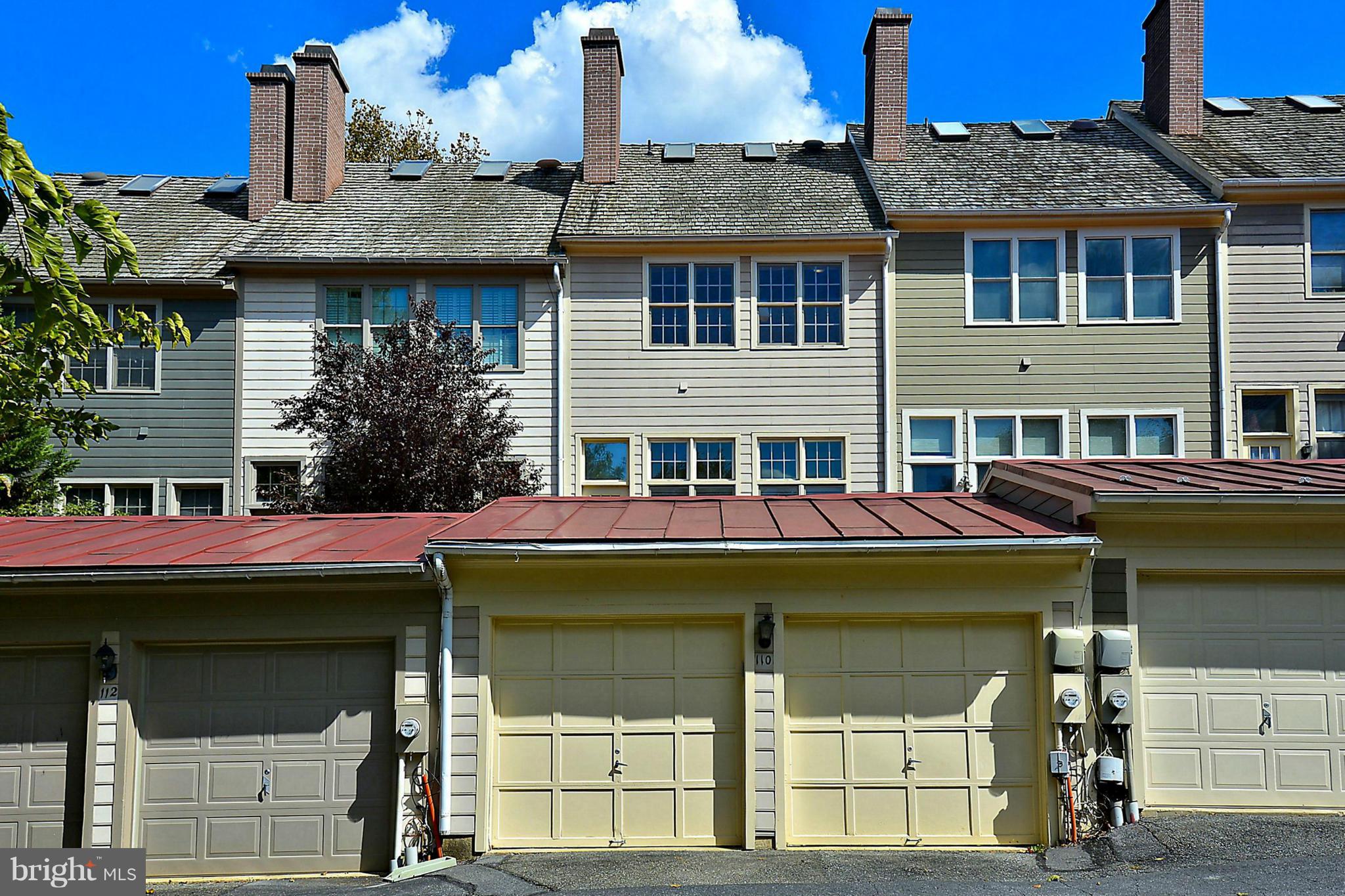 110 Hart Road Gaithersburg, MD 20878 - Photo 25 of 30 Exterior (Rear)