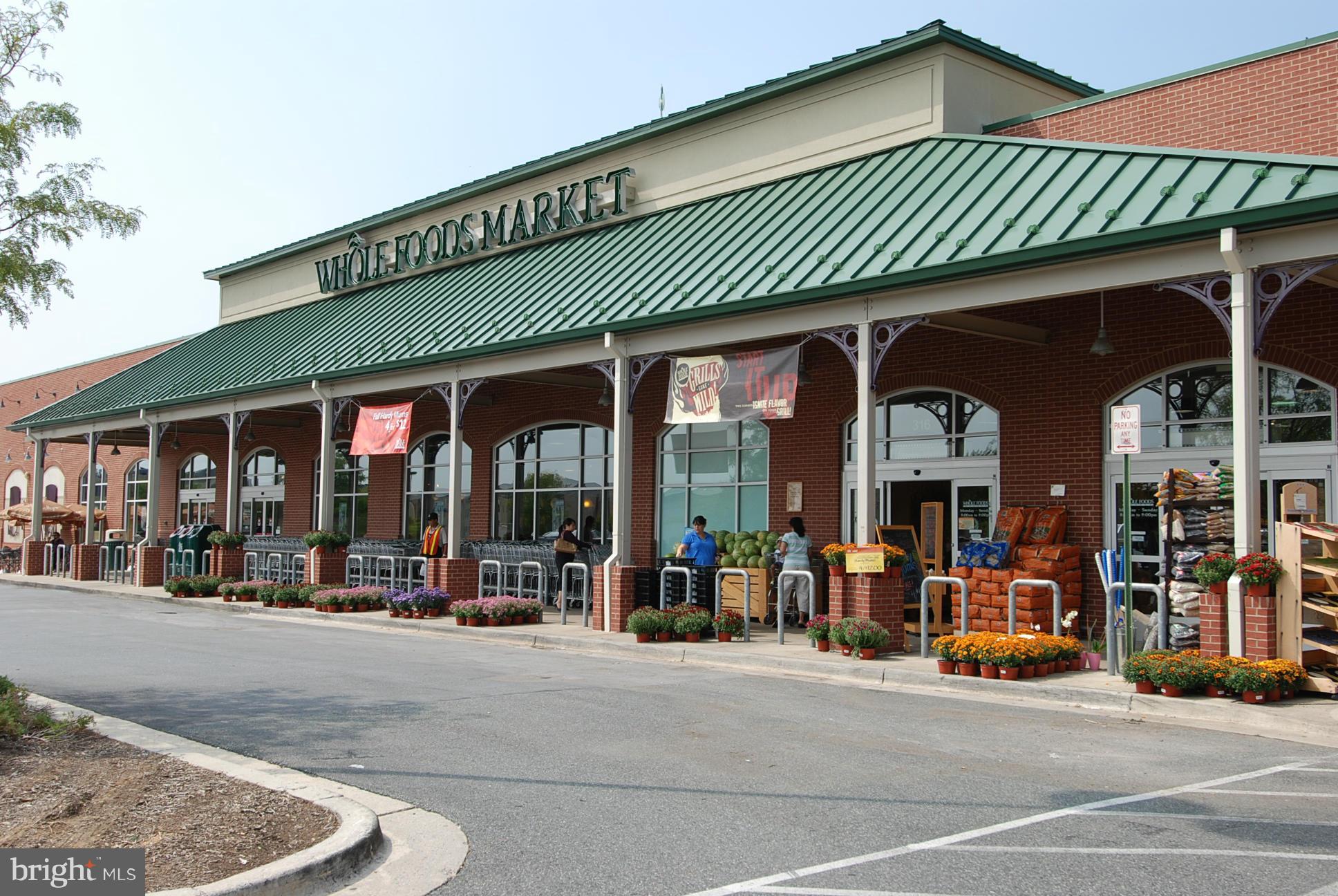 110 Hart Road Gaithersburg, MD 20878 - Photo 30 of 30 Community Retail Close By