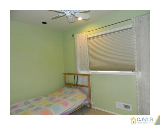 5 Hamlin Road East Brunswick, NJ 08816 - Photo 14 of 16 a view of a room