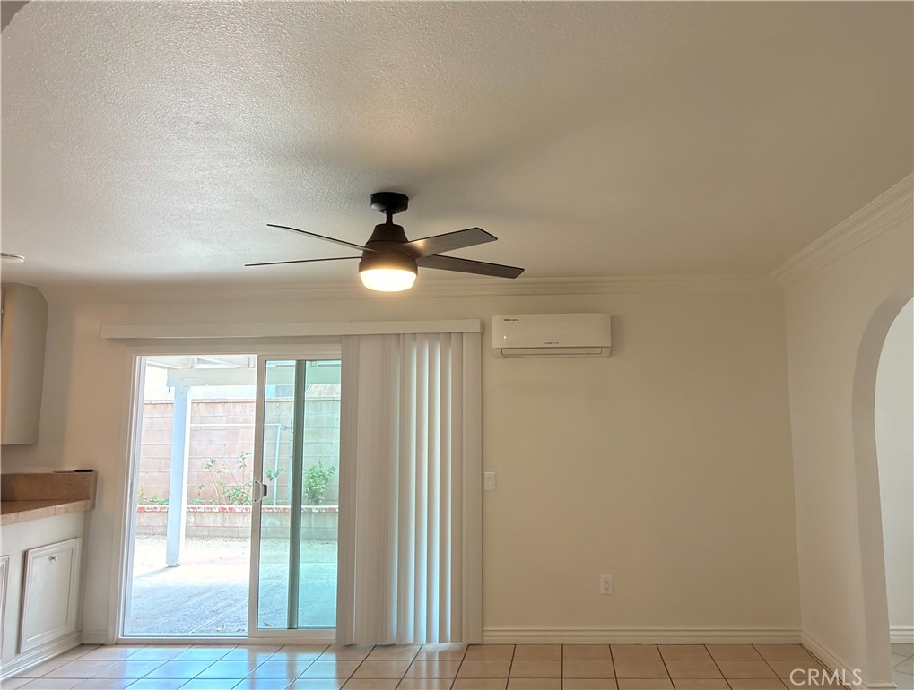 7120 Idyllwild Lane Riverside, CA 92503 - Photo 8 of 33