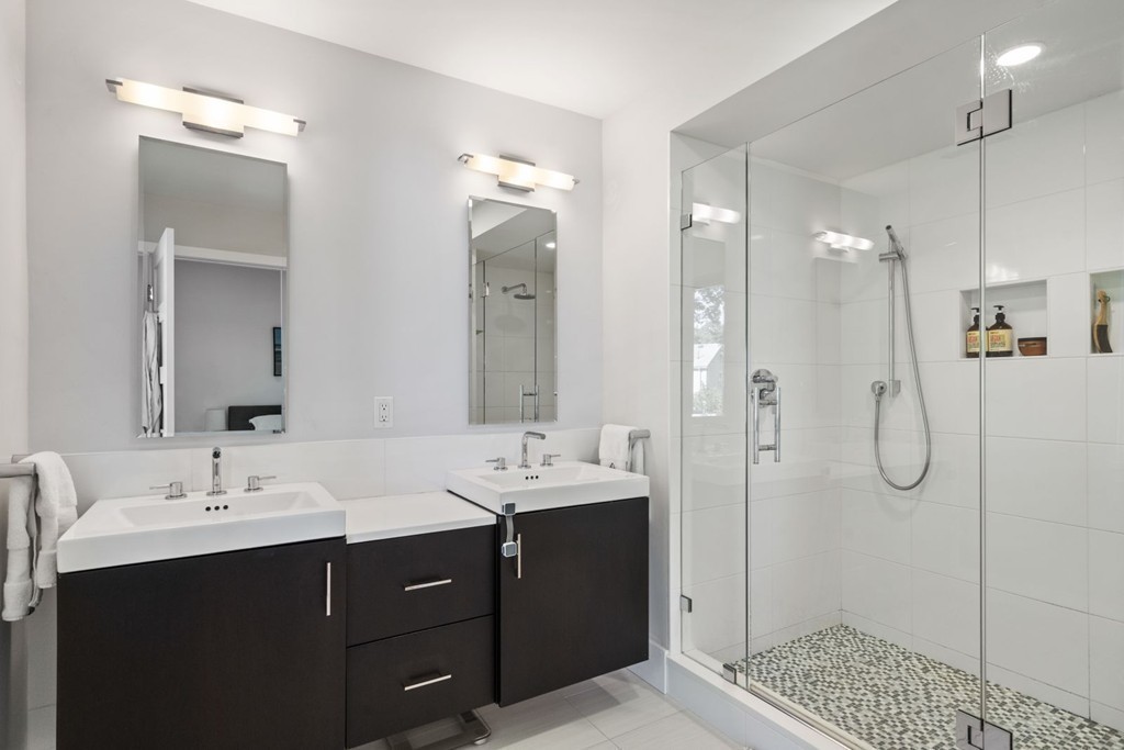 10 Coyne Road, Unit 10 Newton, MA 02468 - Photo 16 of 32