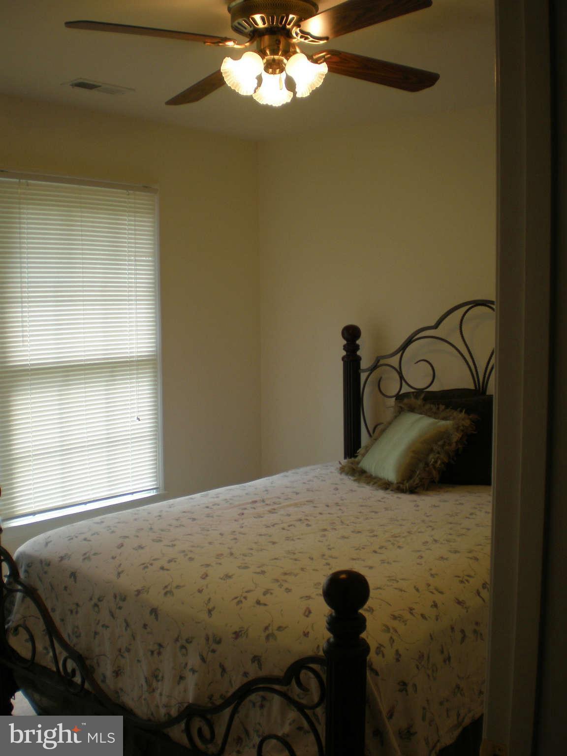 7654 Rugby Court Manassas, VA 20111 - Photo 22 of 27 Bedroom