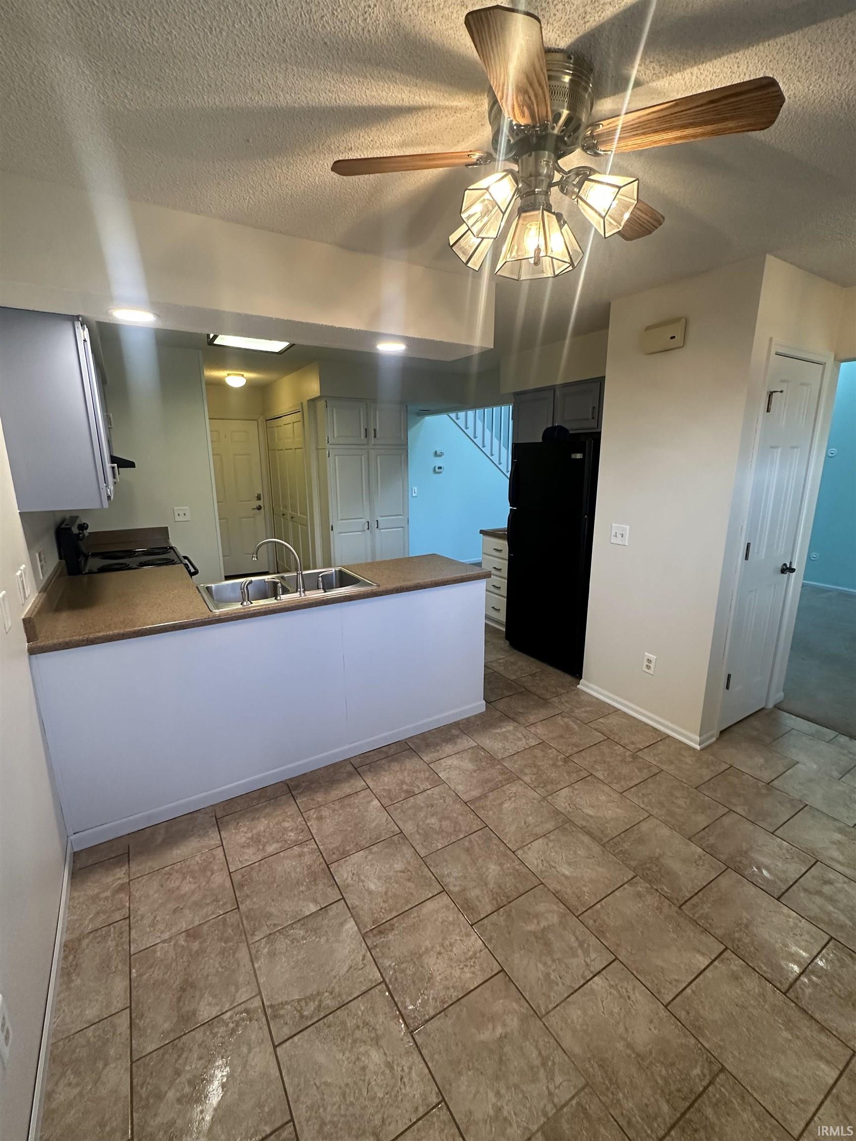 7883 Harrisburg Lane Fort Wayne, IN 46835 - Photo 2 of 26