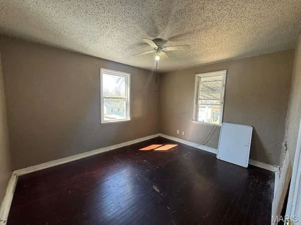 $69,000 | 15 North Harvey Avenue, St. Louis, MO 63135