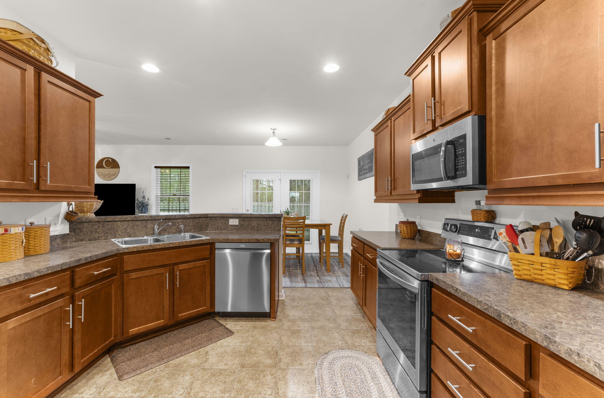 8037 Mckayla Road Summerville, SC 29483 - Photo 9 of 32 27-web-or-mls-DSC06992