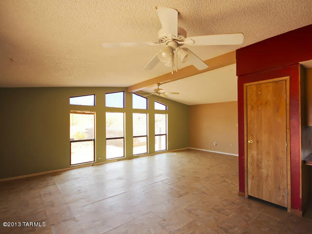 10025 West Rudasill Road Tucson, AZ 85743 - Photo 6 of 39