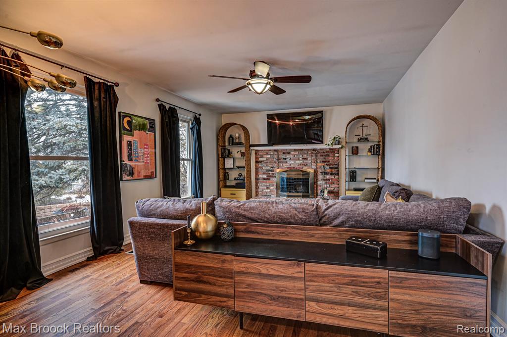 1424 Deerhurst Lane Rochester Hills, MI 48307 - Photo 23 of 74