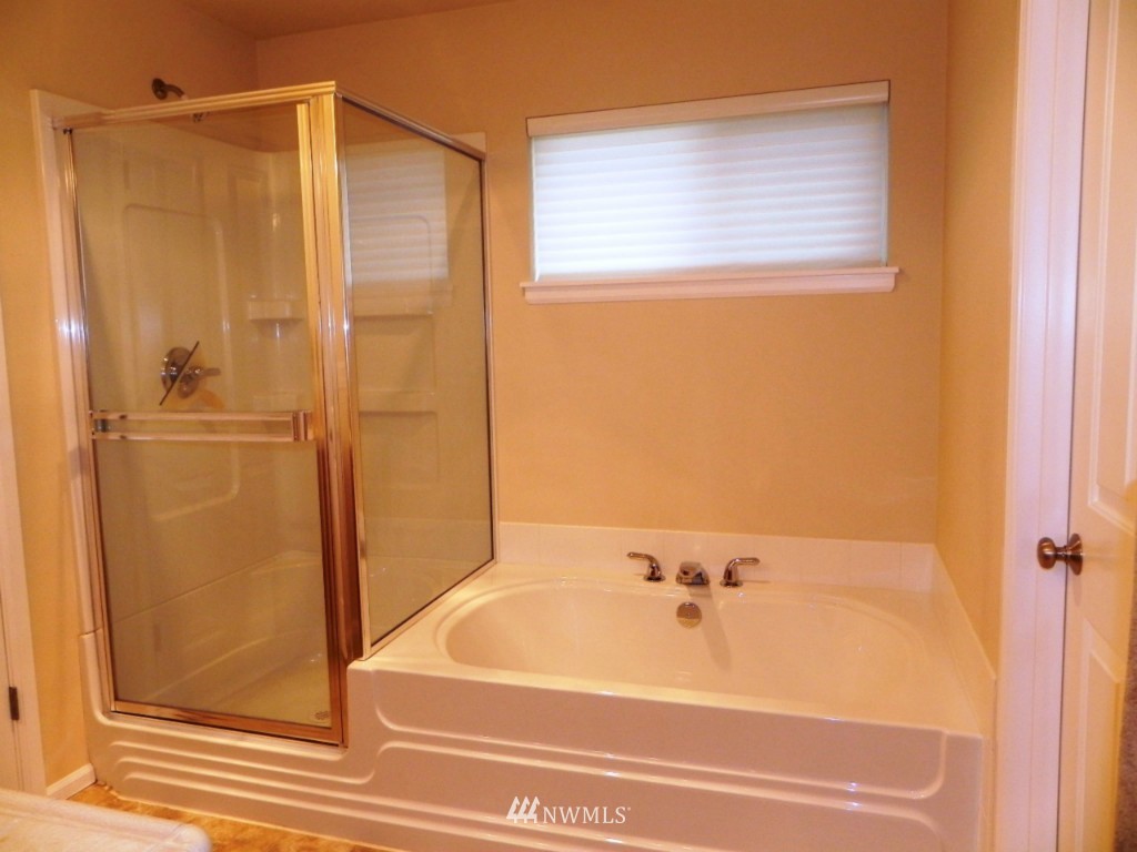 16955 166th Place Southeast Renton, WA 98058 - Photo 16 of 25