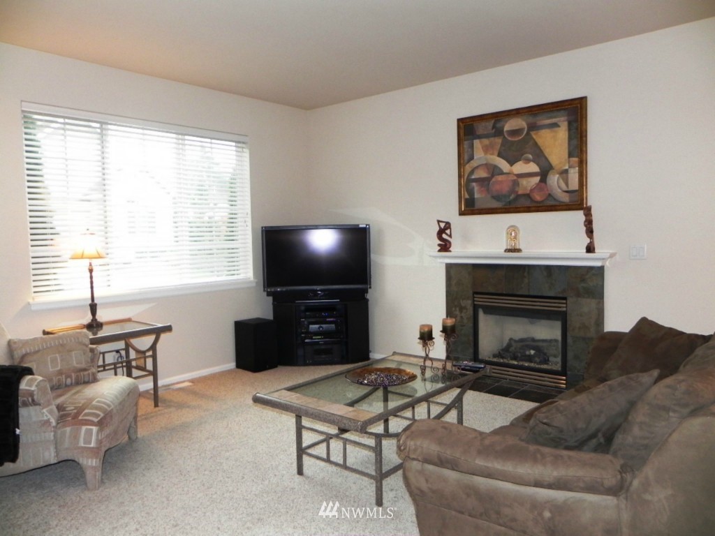 16955 166th Place Southeast Renton, WA 98058 - Photo 3 of 25