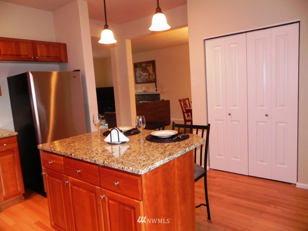 16955 166th Place Southeast Renton, WA 98058 - Photo 10 of 25
