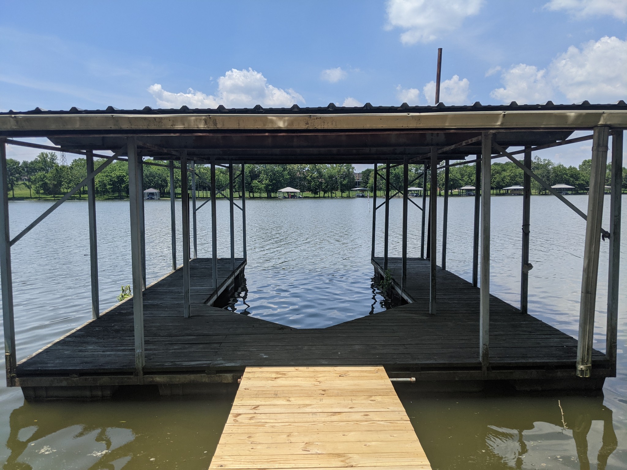 121 Lake Point Drive Gallatin, TN 37066 - Photo 2 of 5 a view of sitting area