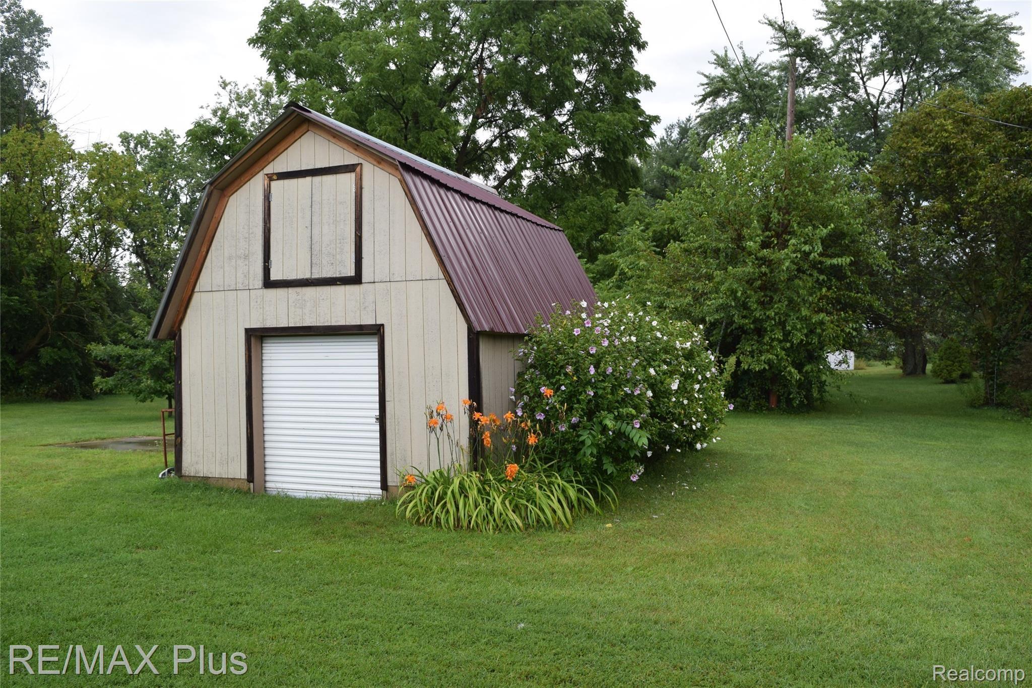 12735 Birch Run Road Birch Run, MI 48415 - Photo 20 of 25 DSC_0031.JPG