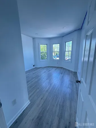 $2,850 | 228 2nd Street, Unit 1, Perth Amboy, NJ 08861