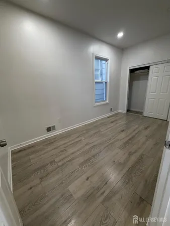 $2,850 | 228 2nd Street, Unit 1, Perth Amboy, NJ 08861