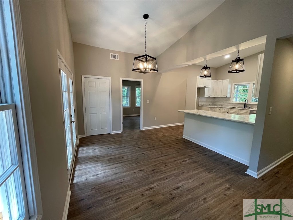 467 McLaws Road Guyton, GA 31312 - Photo 12 of 28 Breakfast Bar