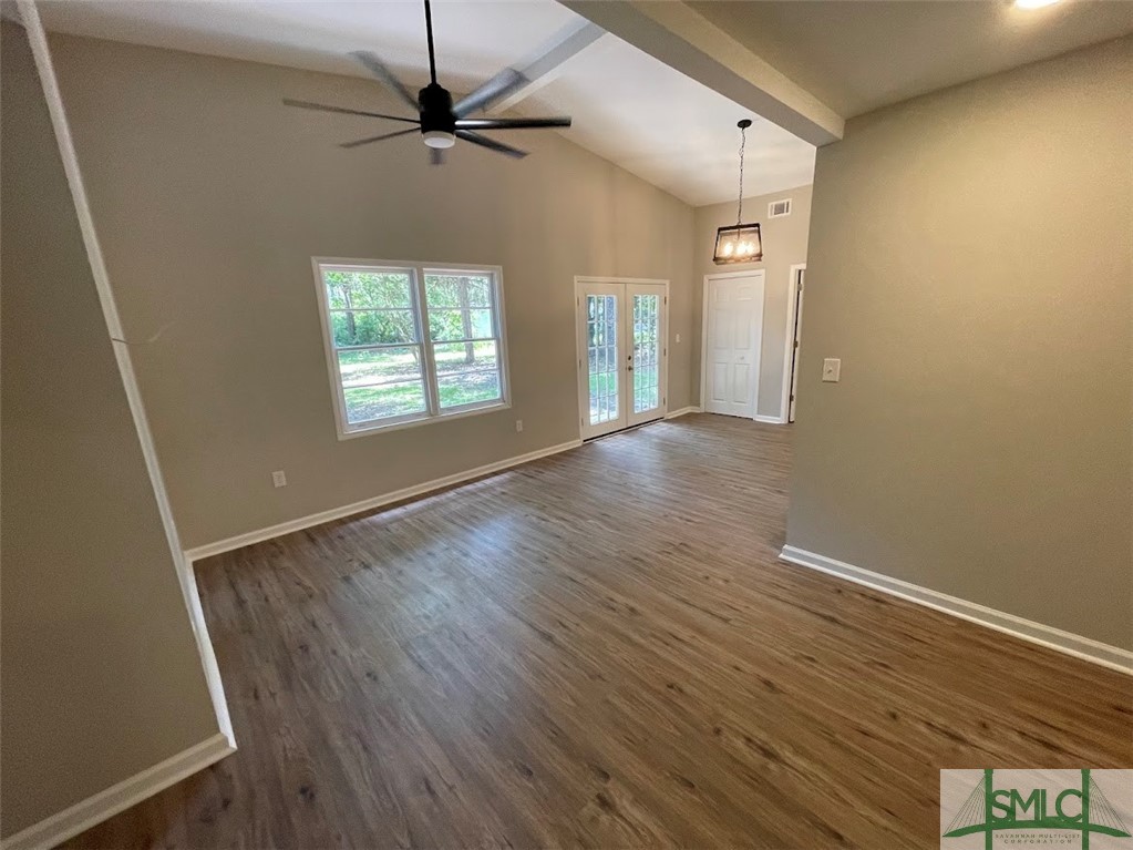 Lining room