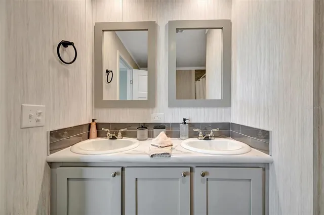 $199,900 | 105 West St Johns Way, Apollo Beach, FL 33572