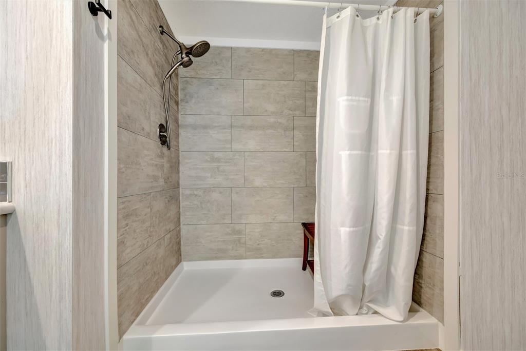 105 West St Johns Way Apollo Beach, FL 33572 - Photo 15 of 33