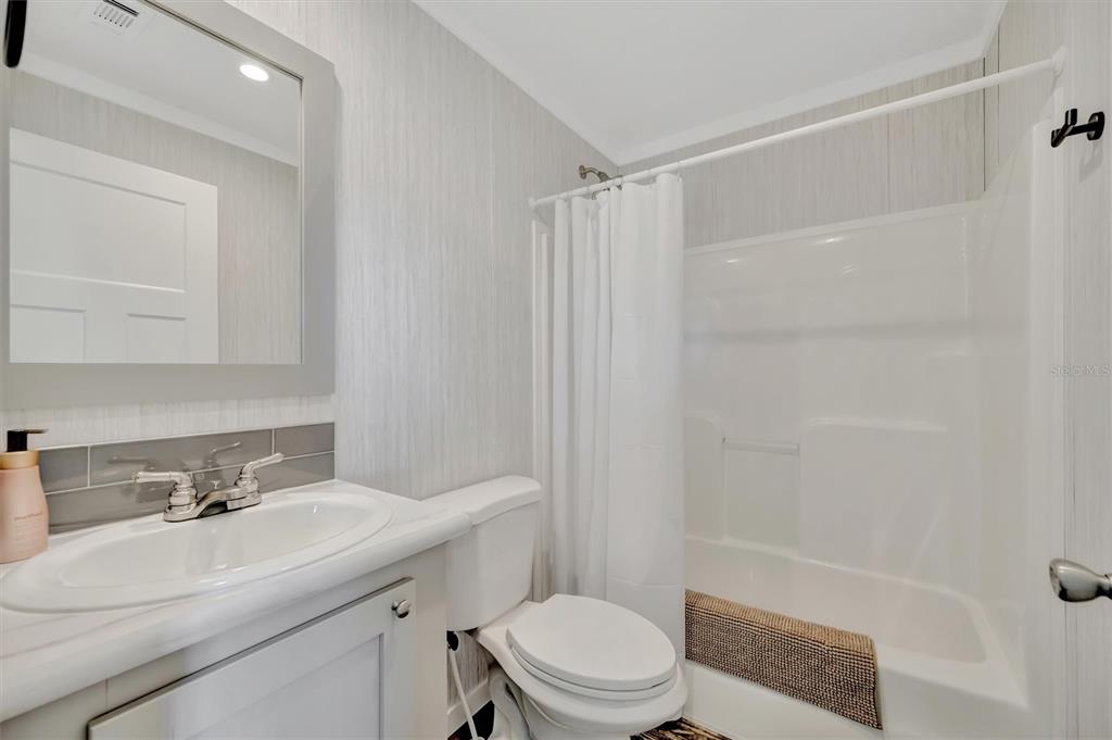 105 West St Johns Way Apollo Beach, FL 33572 - Photo 16 of 33