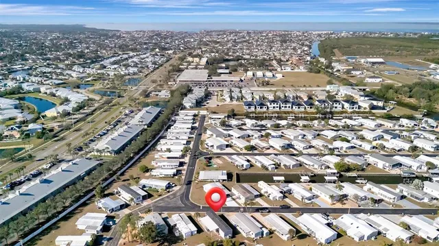 $199,900 | 105 West St Johns Way, Apollo Beach, FL 33572