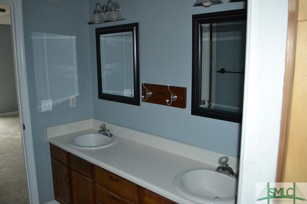 621 Chimney Road Rincon, GA 31326 - Photo 16 of 24 Master Bath