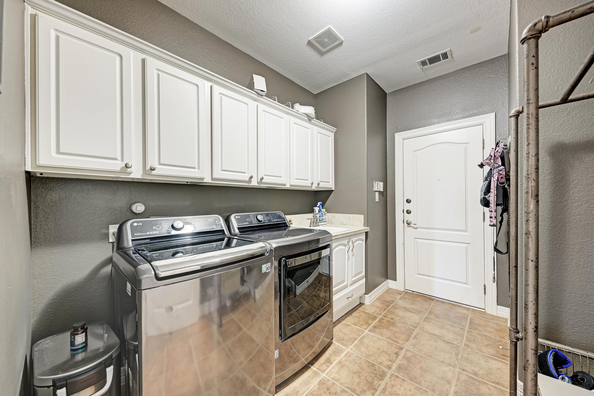 545 Tom Sawyer Road Austin, TX 78737 - Photo 27 of 40