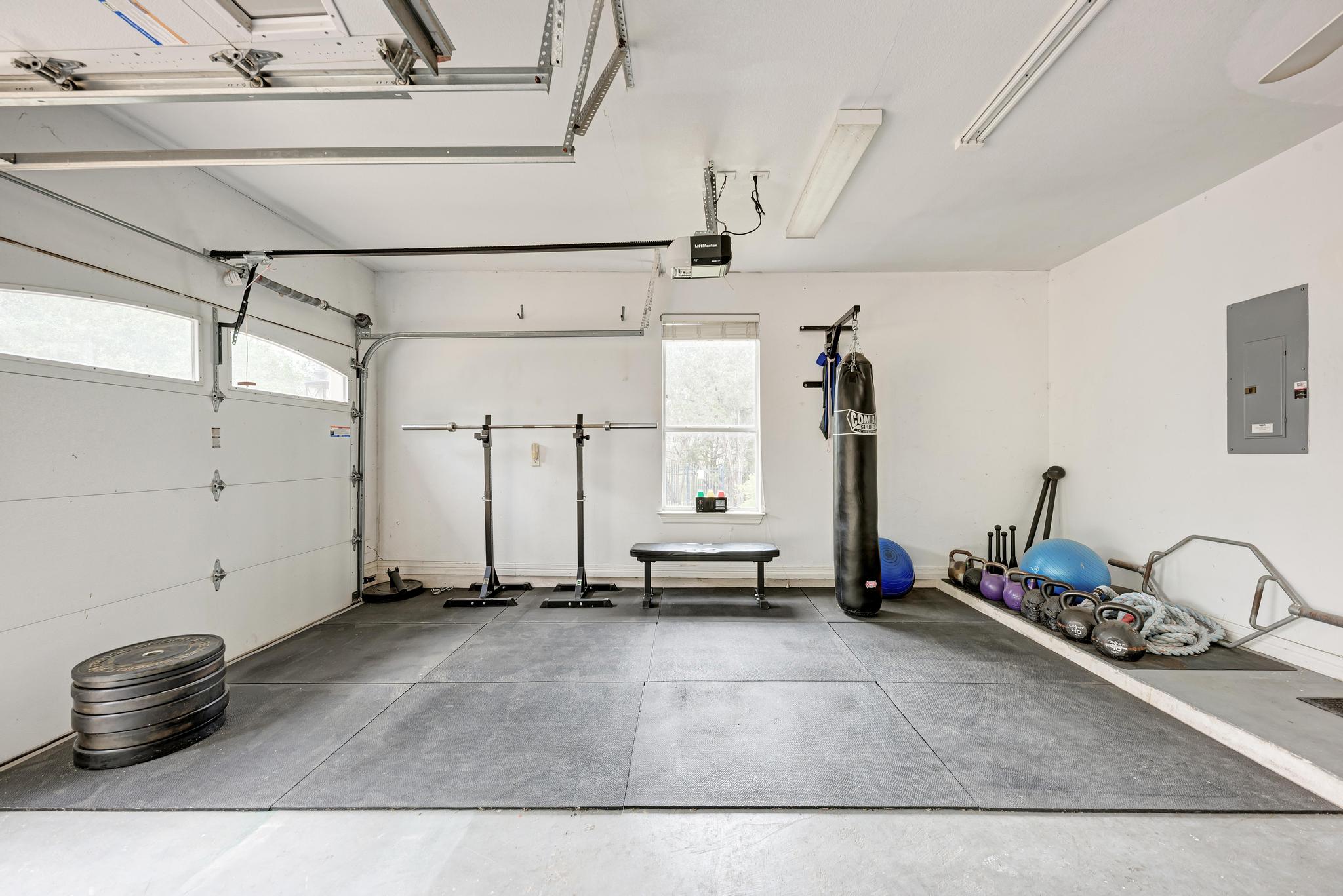 545 Tom Sawyer Road Austin, TX 78737 - Photo 28 of 40