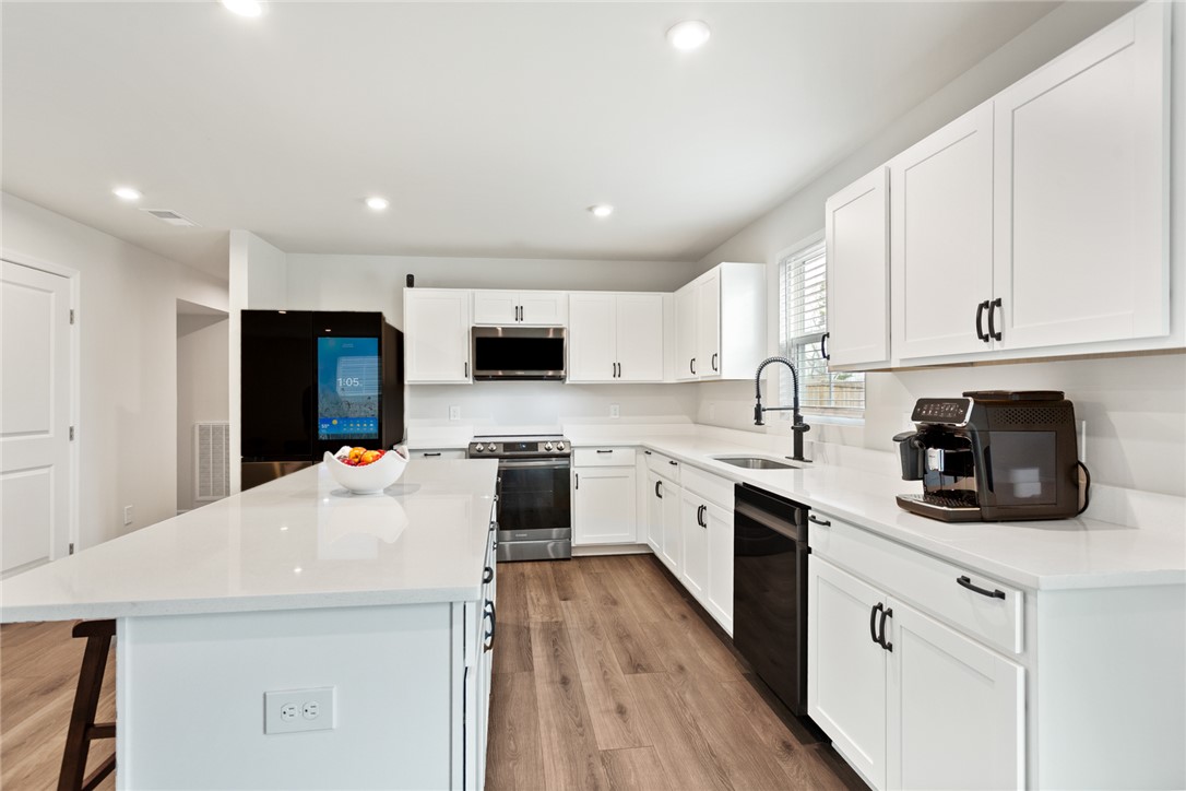 625 Batchomble Lane Greenville, SC 29605 - Photo 11 of 44